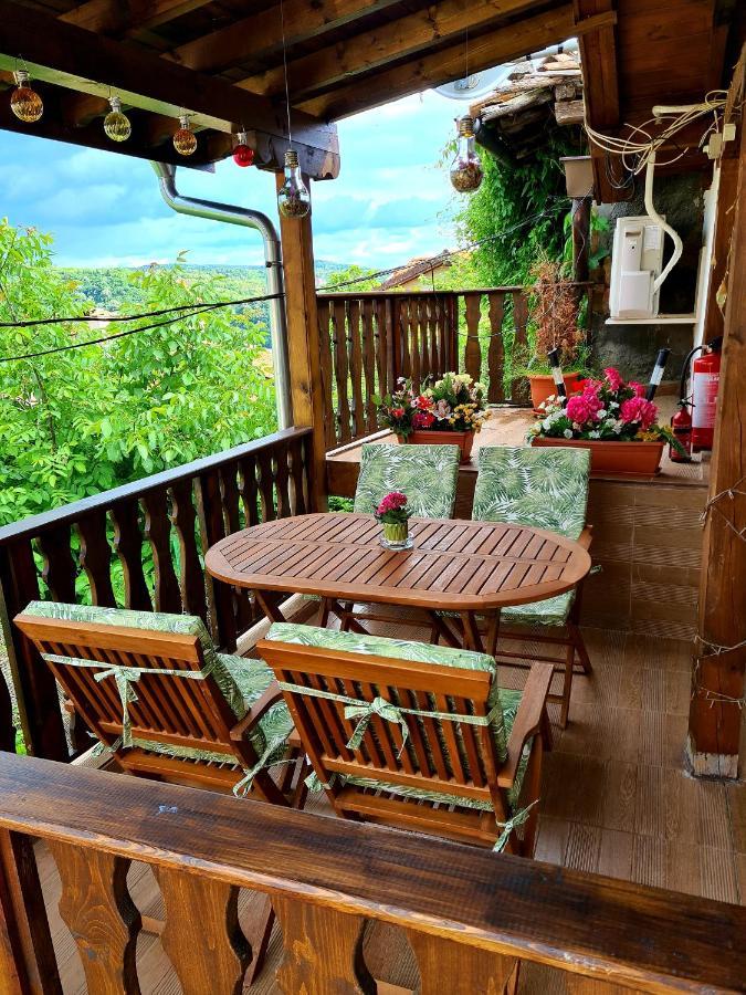 Arts Guest House -Beautiful Villa For 6 Persons Veliko Tŭrnovo Exterior foto