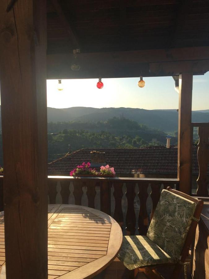 Arts Guest House -Beautiful Villa For 6 Persons Veliko Tŭrnovo Exterior foto