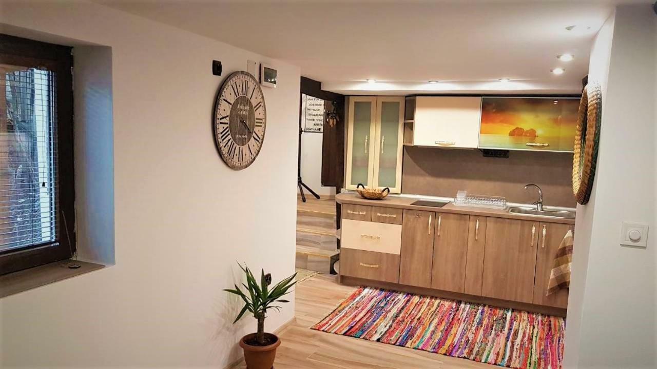 Arts Guest House -Beautiful Villa For 6 Persons Veliko Tŭrnovo Exterior foto
